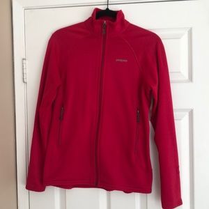 Women’s Patagonia R1 jacket size M. Great condition, no tears or stains.
